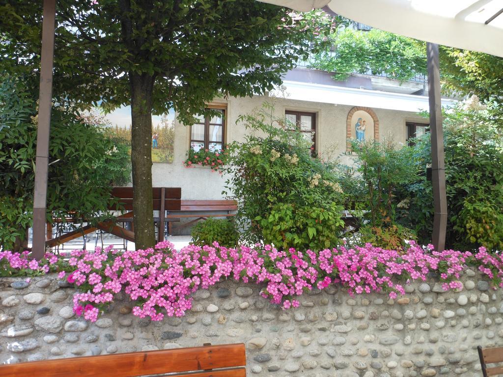 Agriturismo Cassinazza Orsenigo Exteriér fotografie